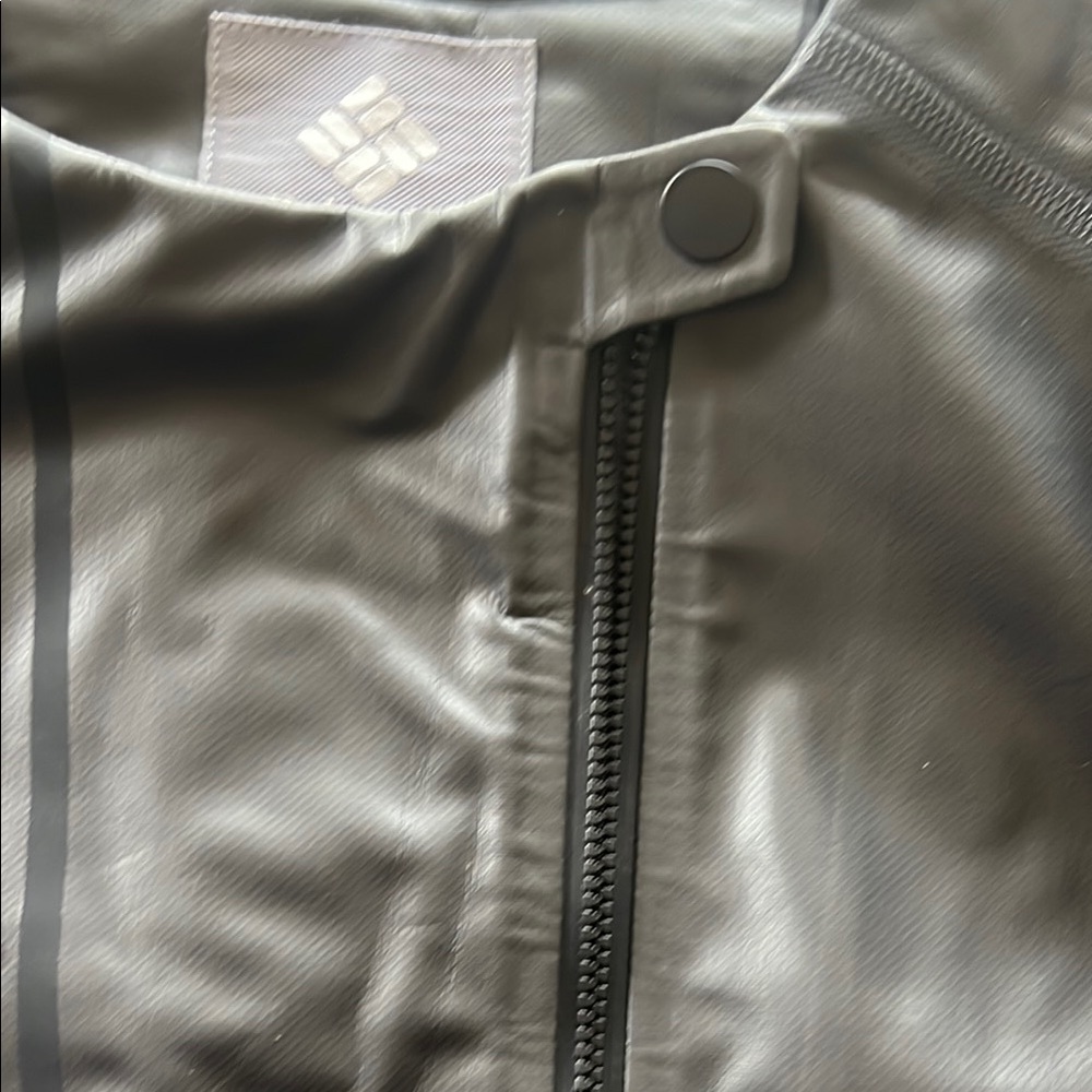 Women’s Columbia Black moto Jacket - Picture 3 of 8